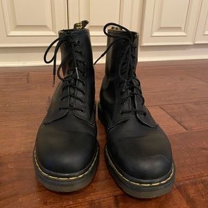 Men’s Dr. Martens Boots Size 10